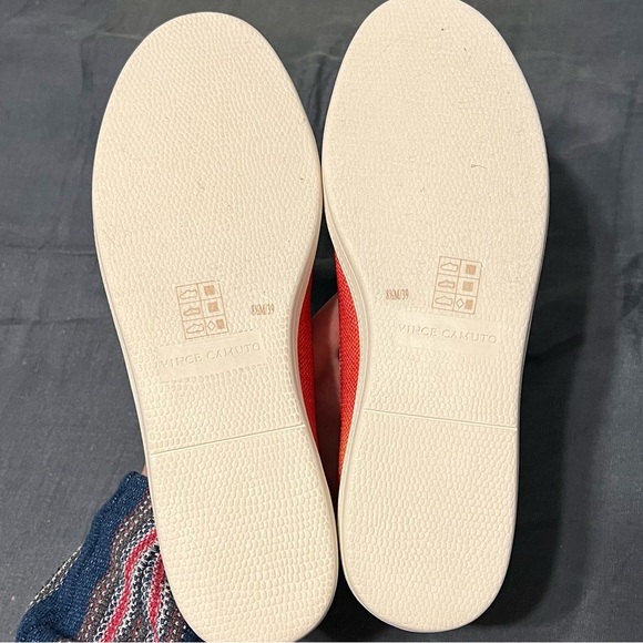 Vince Camuto Cabreli Flat Slip on Sneaker - Picture 3 of 6